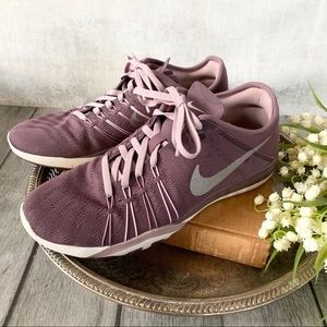 Like new Nike Run Free Shoes